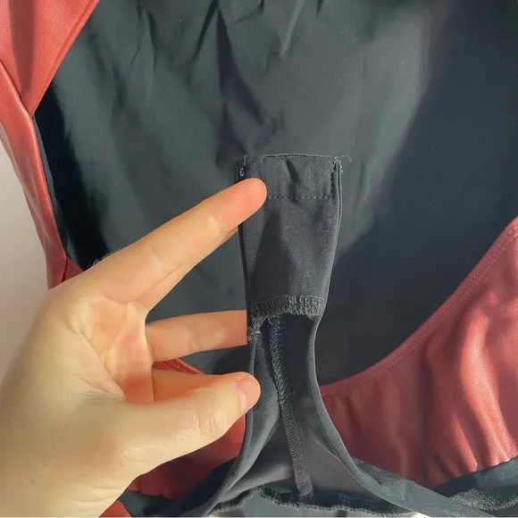 ALIX NYC Hirst Bodysuit Faux Leather Marroon Red Sleeveless Back Cut Out M - Picture 9 of 15